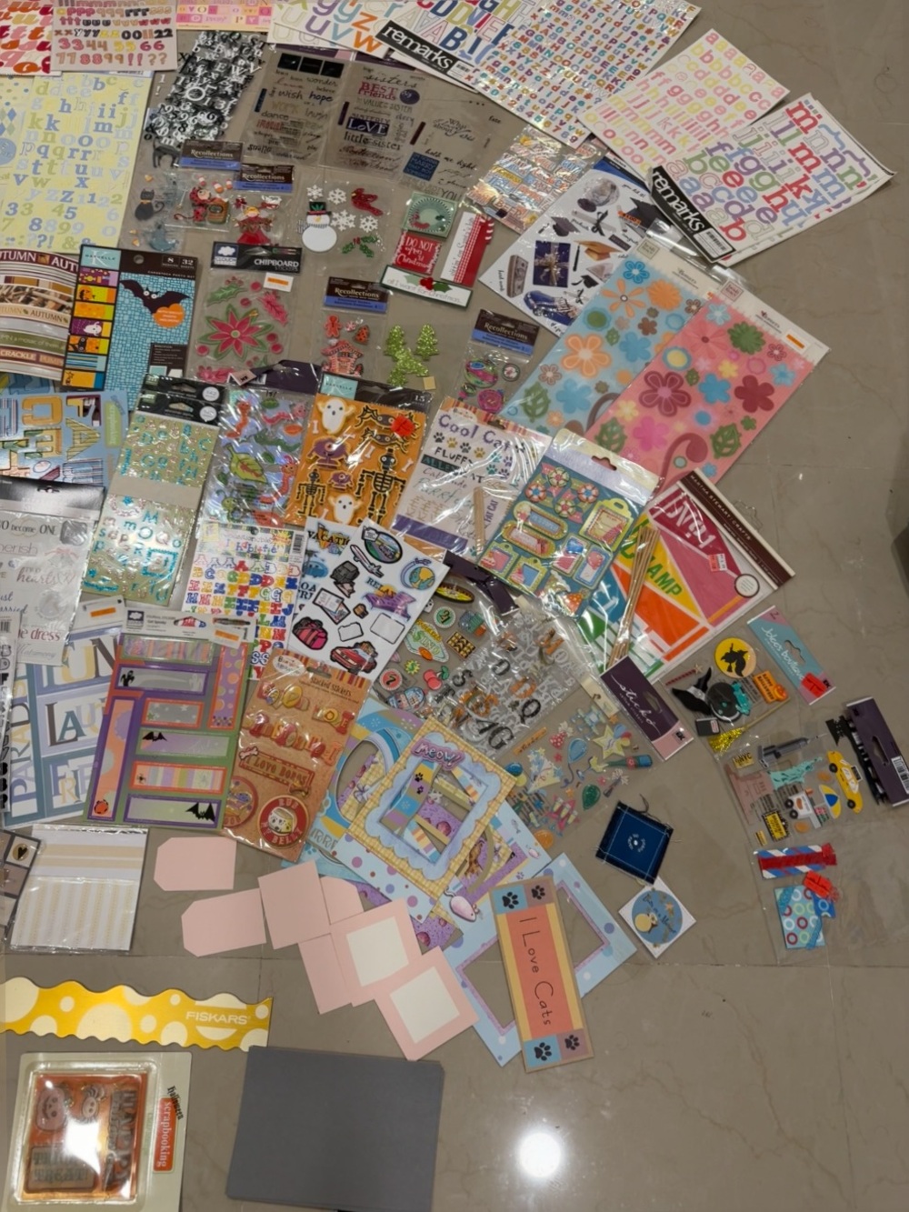Mixed Assorted Sticker for scrapbooking/ arts and crafts. - Picture 4 of 8